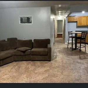 In A House With King Size Bed In A Landlord Hosted Three Bedroom Homestay New York